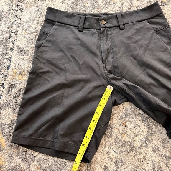 LULULEMON Commission Short 9" Gray Size 30‎ - Picture 8 of 9